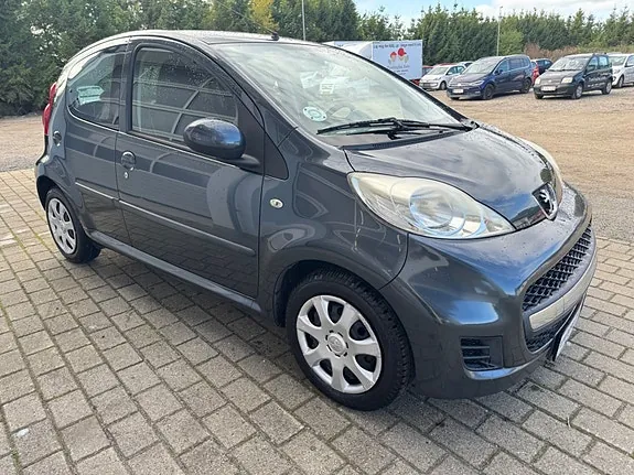 Peugeot 107 2010 photo 4