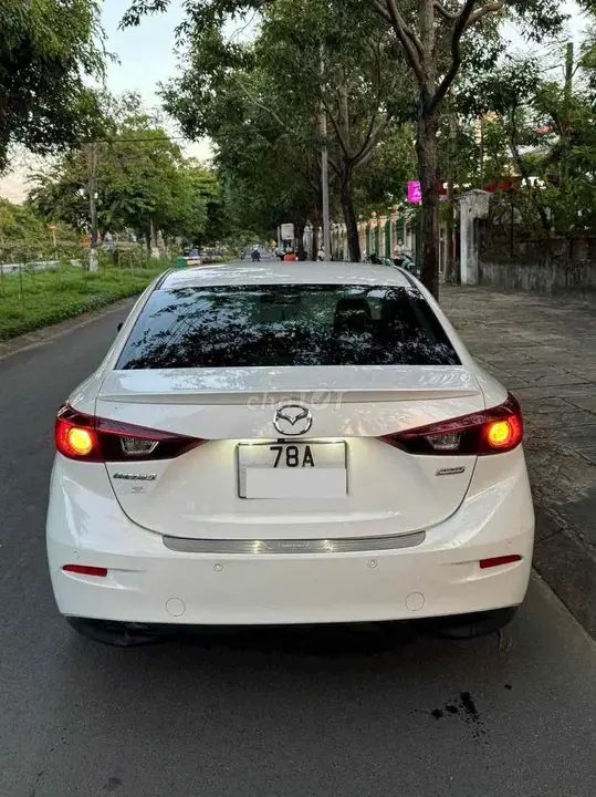 Mazda 3 2018 photo 4