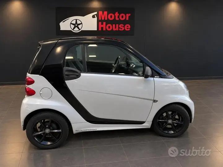Smart Fortwo 2012 photo 4