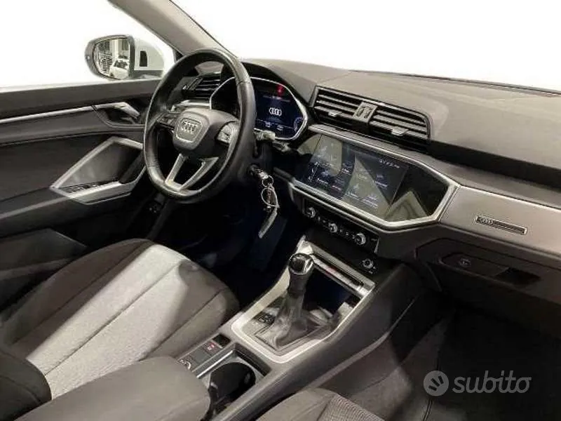 Audi Q3 2021 photo 3