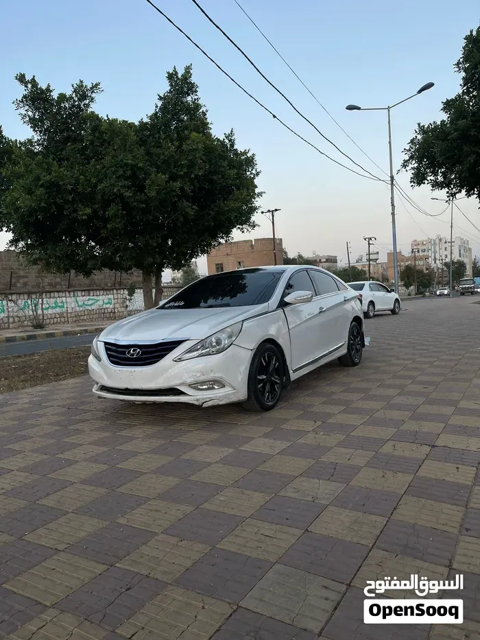 Hyundai Sonata 2012 photo 4