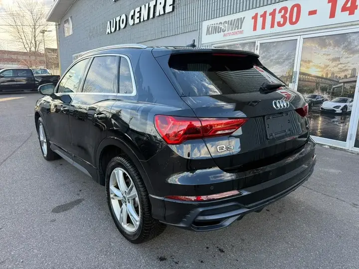 Audi Q3 2019 photo 3
