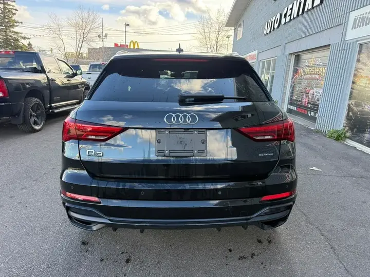 Audi Q3 2019 photo 4