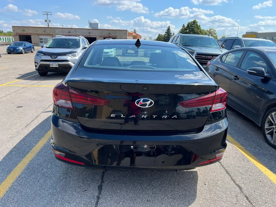 Hyundai Elantra 2020 photo 2