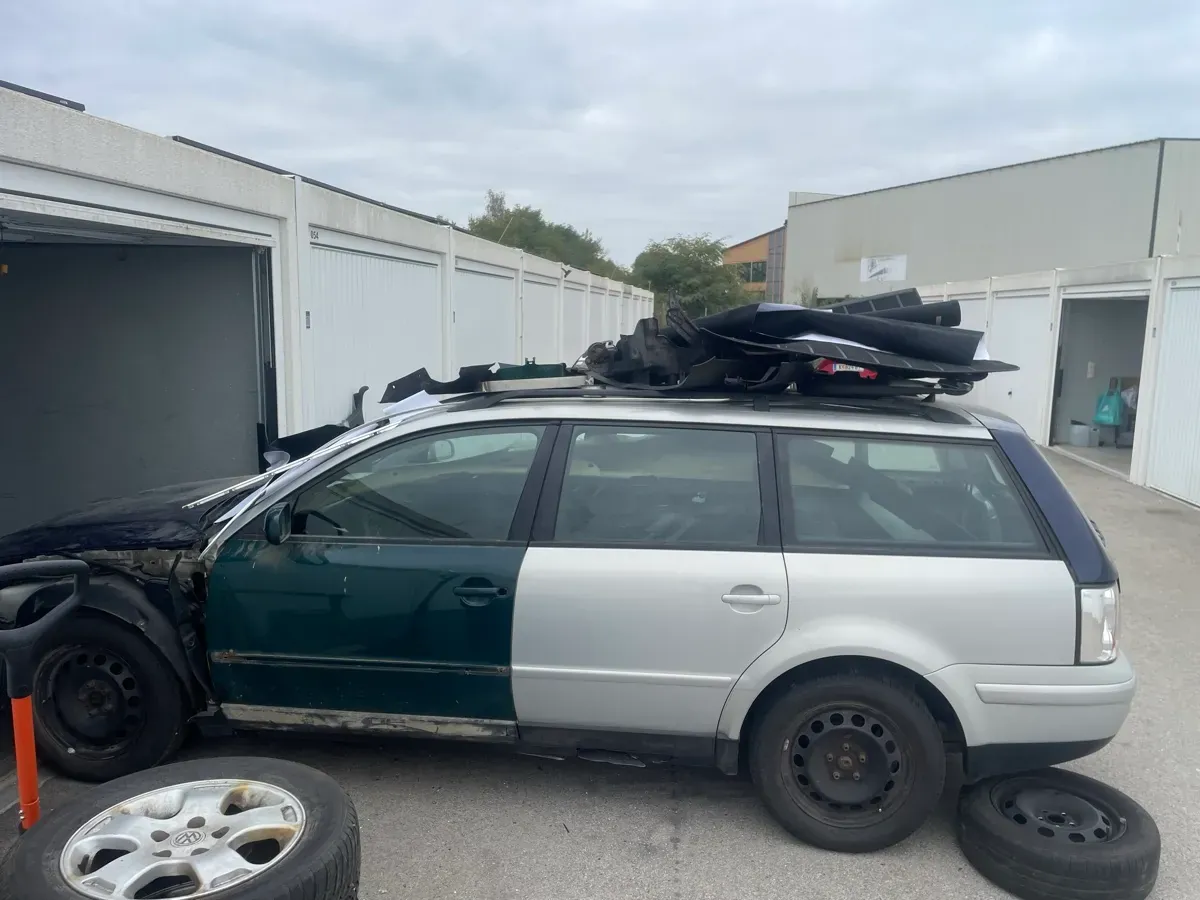 Volkswagen Passat 1999 photo 3