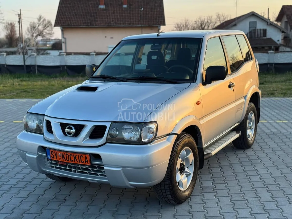 Nissan Terrano 2002 photo 2