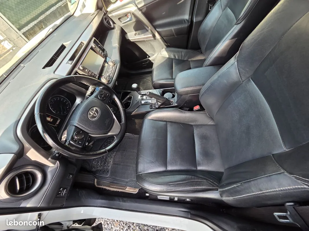 Toyota Rav4 2016 photo 5