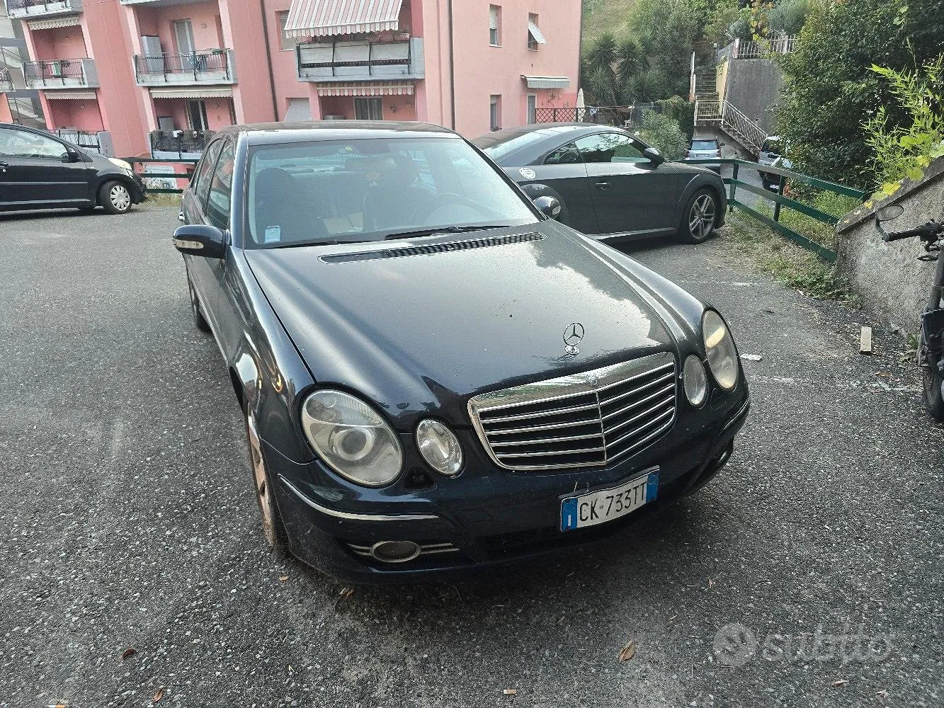 Mercedes-Benz E-Class 2003 photo 2