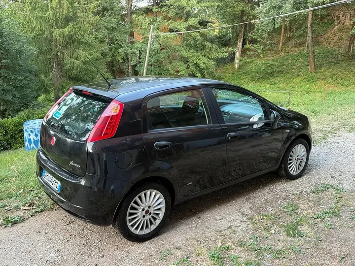 Fiat Grande Punto 2008 photo 5