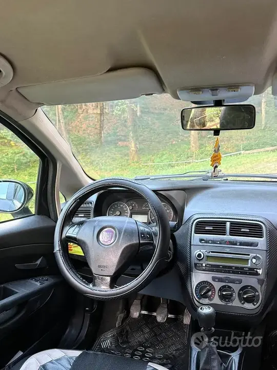Fiat Grande Punto 2008 photo 3