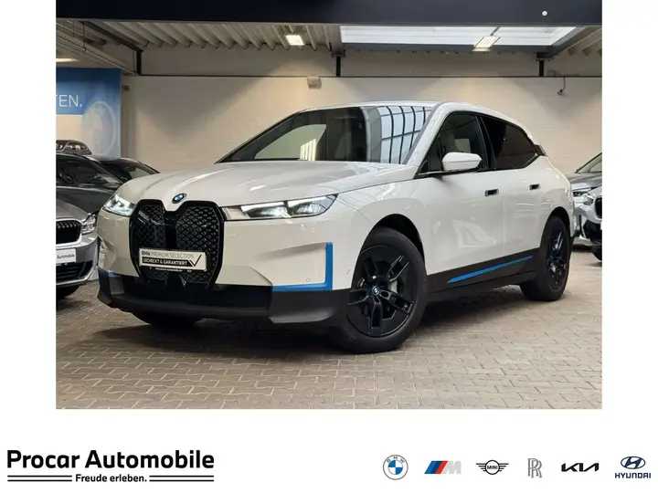 BMW Ix