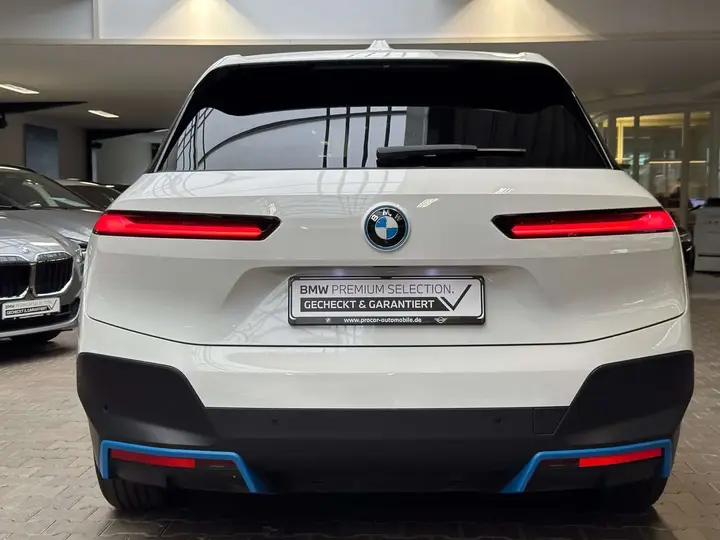 BMW Ix 2023 photo 4