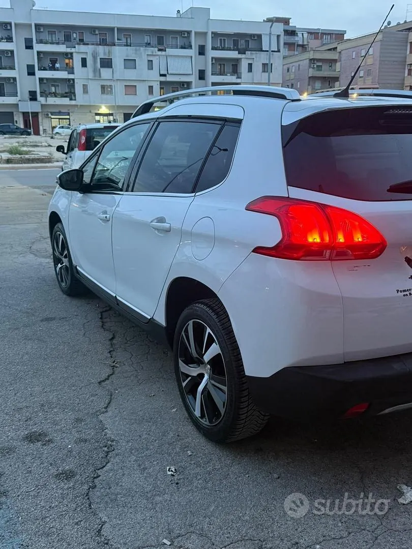 Peugeot 2008 2016 photo 3