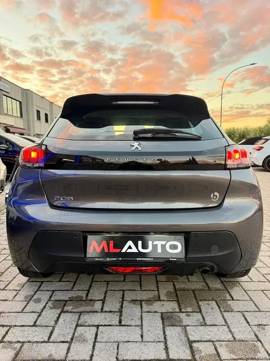 Peugeot 208 2021 photo 5