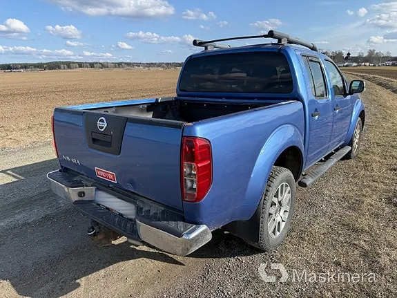 Nissan Navara 2011 photo 3