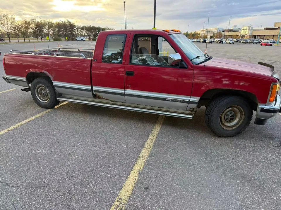 GMC Sierra 2500