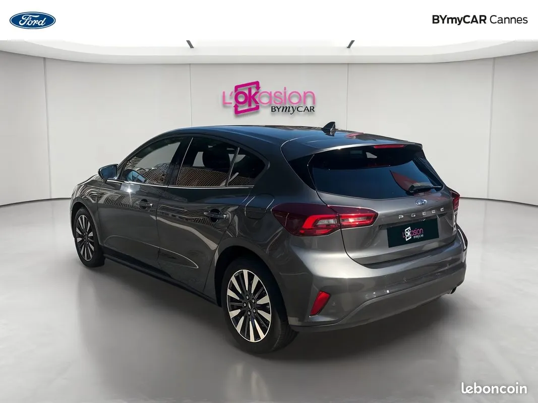 Ford Focus 2022 photo 3