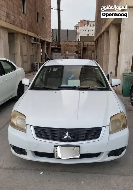 Mitsubishi Galant 2013 photo 2
