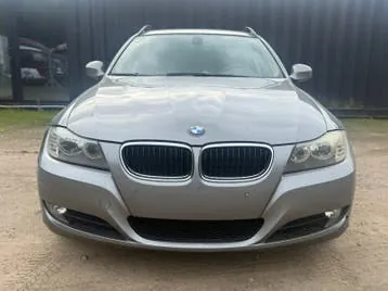 BMW 318I 2008 photo 2