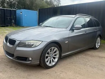 BMW 318I