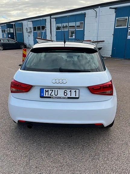 Audi A1 2013 photo 2