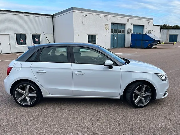 Audi A1 2013 photo 3