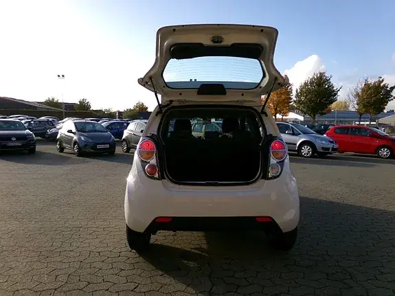 Chevrolet Spark 2012 photo 5