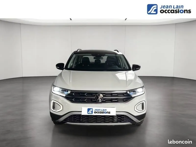 Volkswagen T-Roc 2022 photo 2