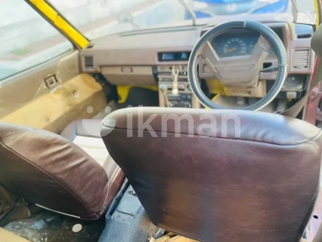 Toyota Corona 1985 photo 4