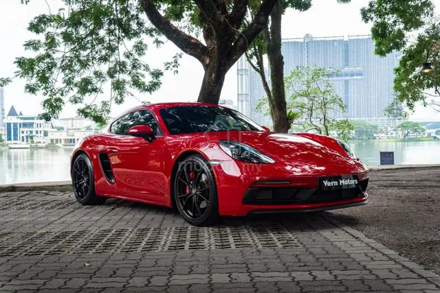 Porsche 718 Cayman
