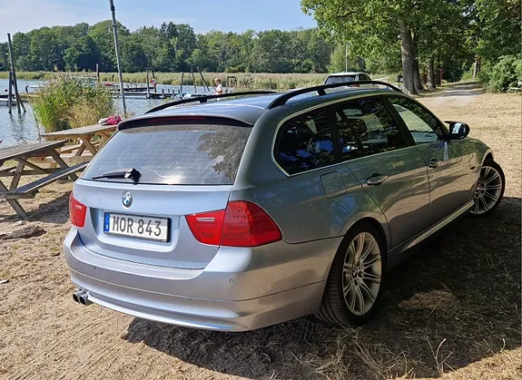 BMW 325D 2010 photo 4