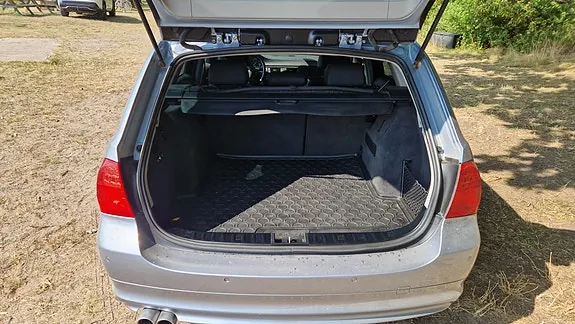 BMW 325D 2010 photo 5