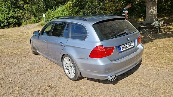 BMW 325D 2010 photo 3