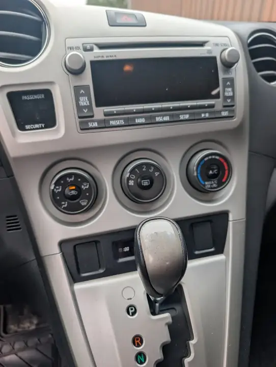 Toyota Matrix 2011 photo 4