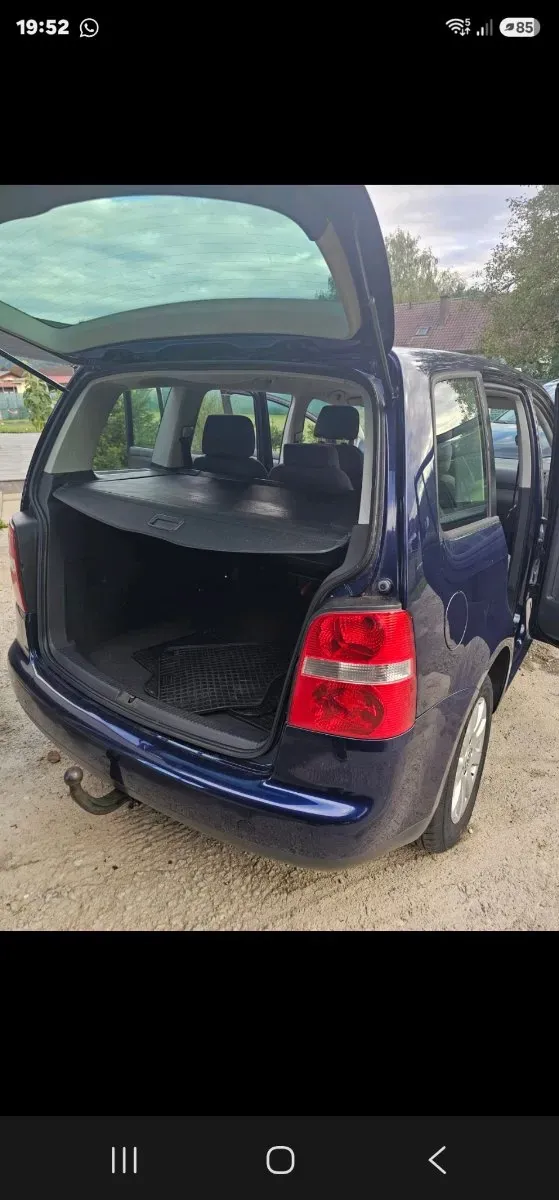 Volkswagen Touran 2004 photo 3