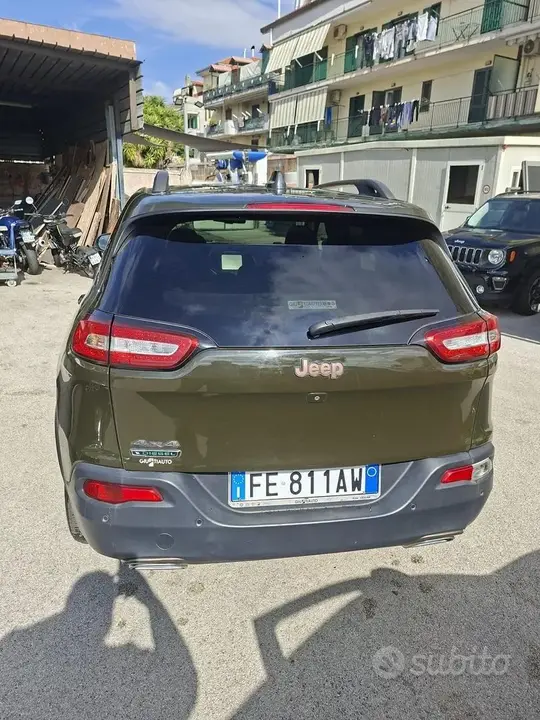 Jeep Cherokee 2016 photo 2