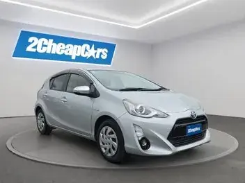 Toyota Aqua 2015 photo 4