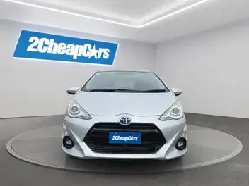 Toyota Aqua 2015 photo 3