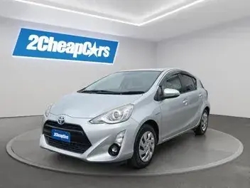 Toyota Aqua 2015 photo 2