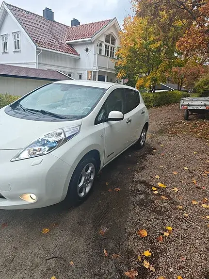 Nissan Leaf 2013 photo 3