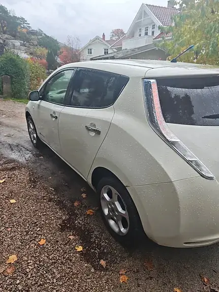 Nissan Leaf 2013 photo 5