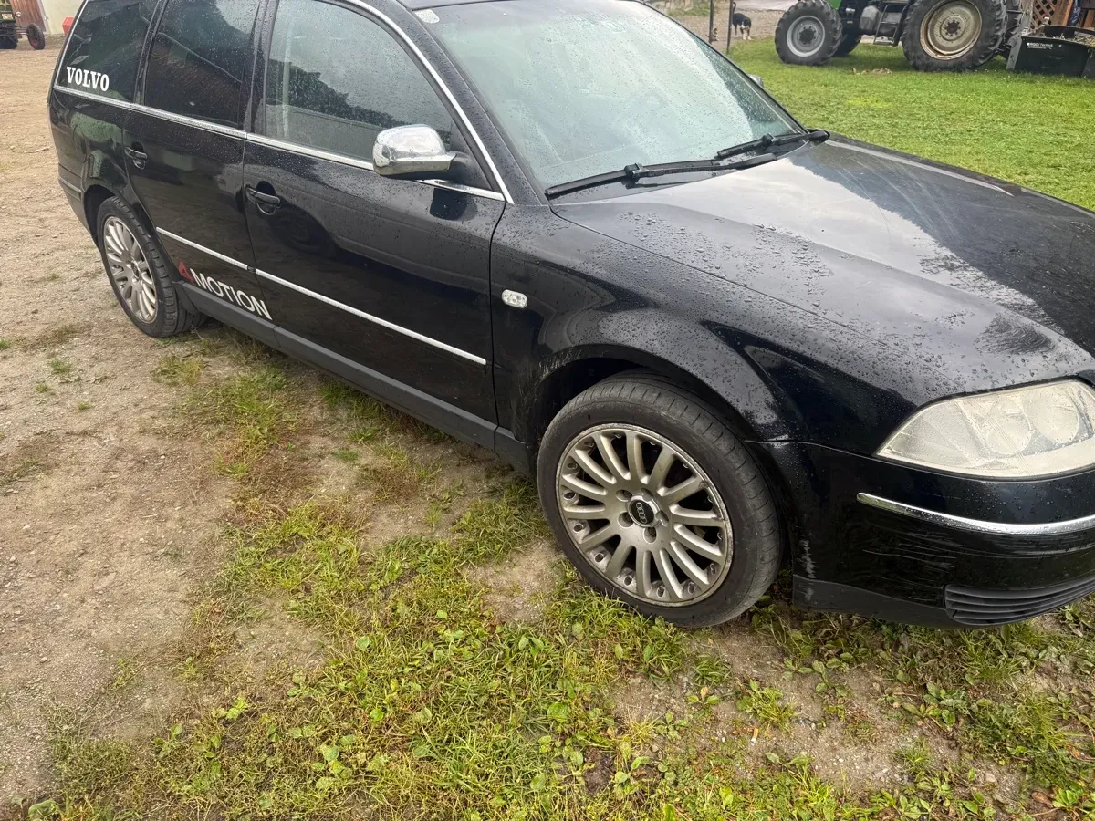 Volkswagen Passat 2003 photo 2