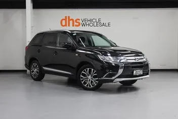 Mitsubishi Outlander 2015 photo 2