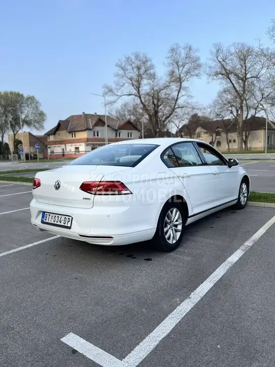 Volkswagen Passat B8 2016 photo 4