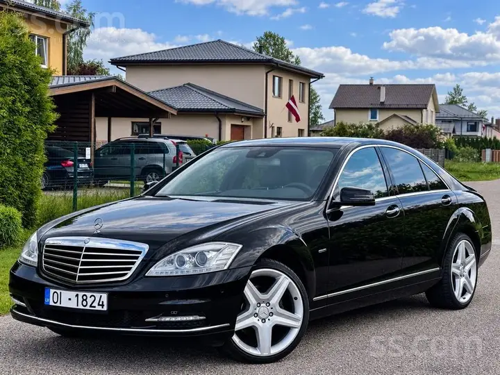 Mercedes-Benz S350 2010 photo 2