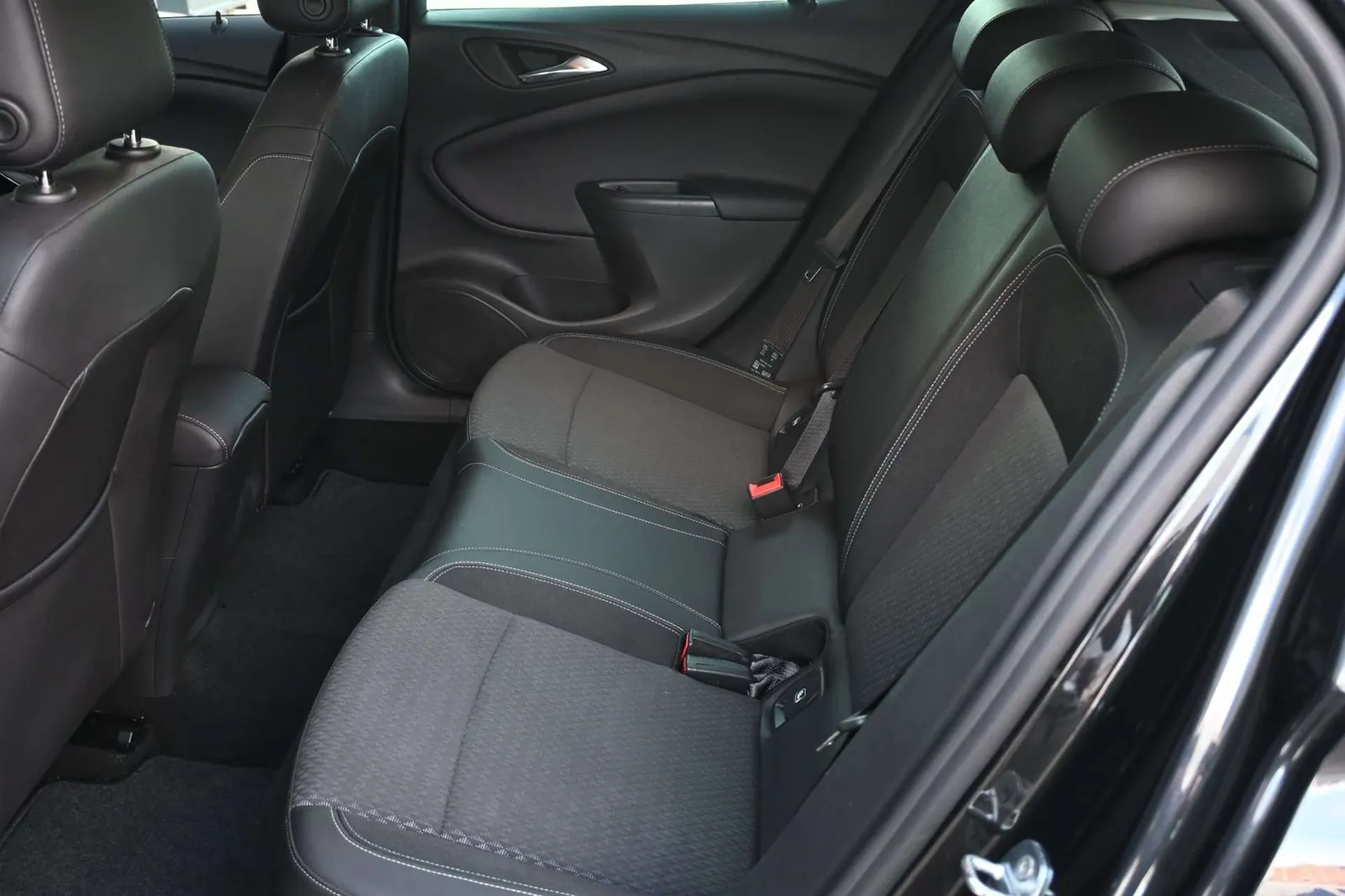 Opel Astra 2016 photo 5