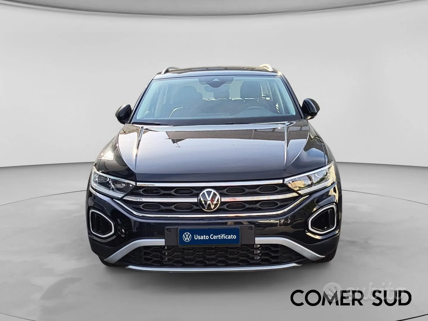 Volkswagen T-Roc 2023 photo 2