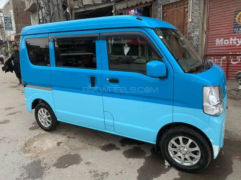 Suzuki Every 2025