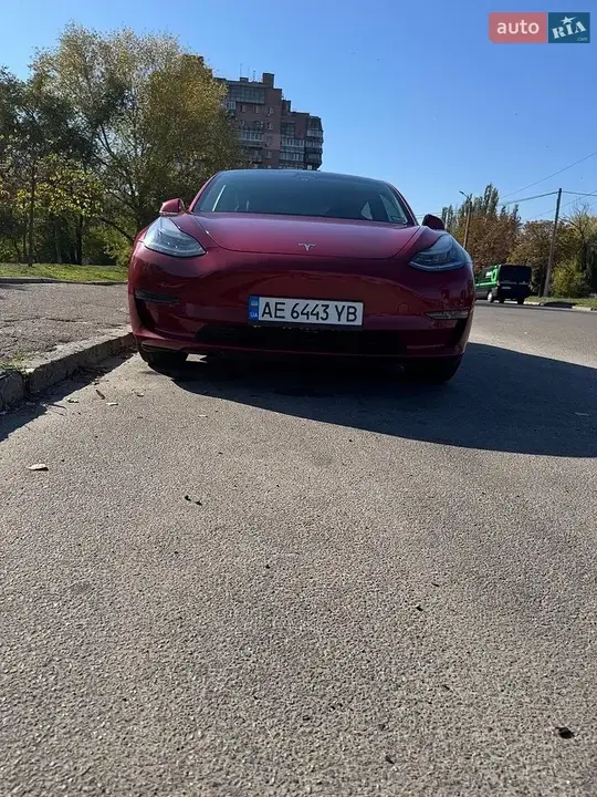 Tesla Model 3 2020 photo 5