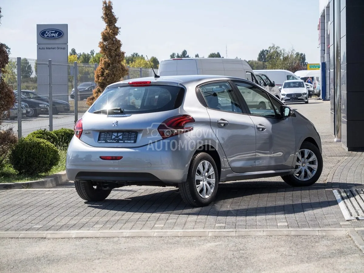 Peugeot 208 2020 photo 3